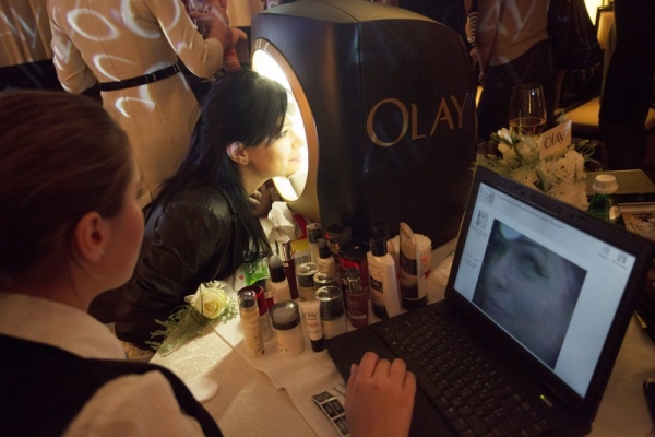 Презентация OLAY Total Effects Moisturiser + Serum Duo 
