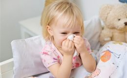 Комаровський пояснив, які народні засоби не допоможуть від грипу та застуди