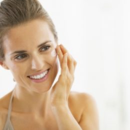 Как правильно подготовить кожу к нанесению макияжа: tutorial от NIVEA
