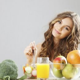7 продуктів, які допомагають м’яко почистити печінку