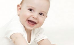 Как понять младенца: четыре значения улыбки