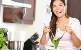 Що можна їсти на ніч: ТОП-5 безпечних продуктів