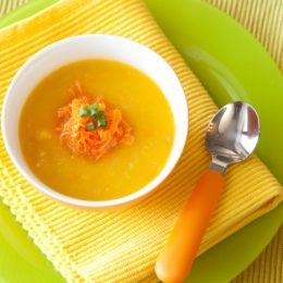 Запоры у ребенка-искусственника. Как помочь малышу?