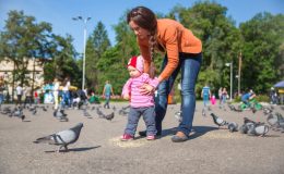 Коли мають з’явитись місячні при припиненні грудного вигодовування?