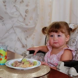 Що робити, якщо у дитини запори?