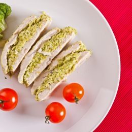 Курячий рулет з брокколі. Рецепт