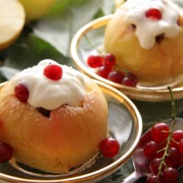 Печеные яблоки с меренгой. Рецепт