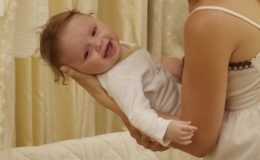 Сон дитини залежить від того, як стоїть ліжечко?