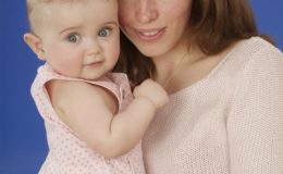 Ревнощі до дитини – як молодій матусі впоратися з нею?