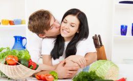 Какие продукты способствуют зачатию? Отвечает гинеколог В. Рымаренко.