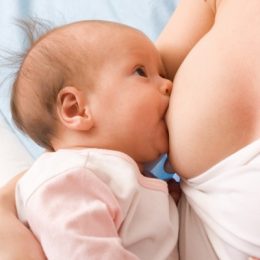 Чи можна їсти кавун мамі, що годує: поради експерта