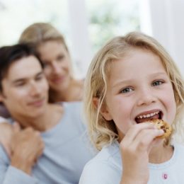 Вчені назвали продукт, який захистить дитину від алергії