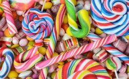 Харчові барвники у дитячому харчуванні: що важливо та потрібно знати батькам