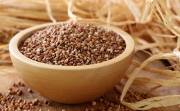 Почему нужно есть гречневую кашу: незаменимые свойства продукта