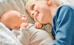 4 способа избежать ревности и агрессии между детьми