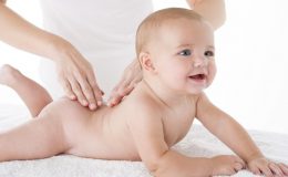 Эффективный массаж от колик для грудничков: 4 простые техники, которые помогут