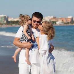 Крістіна Асмус вирушила із сім’єю до Греції