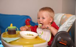 Як зміцнити імунітет дитини взимку: 5 незамінних продуктів