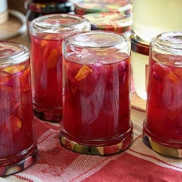 Как нельзя варить варенье: вредные для здоровья ошибки