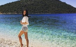 Анна Завальська вперше показала сина