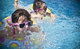 Дитина наковталася води: смертельна небезпека, про яку ви повинні знати
