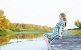 Елена Кравец показала, как нужно одеваться беременным