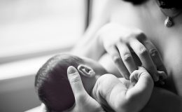 Ученые назвали 5 лучших продуктов для увеличения количества грудного молока