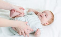 Понос и рвота у ребенка до года: причины и лечение