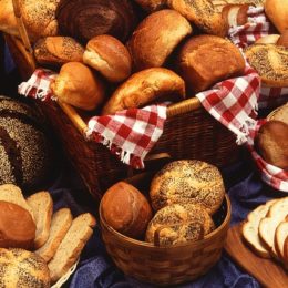 Ученые рассказали, почему нельзя отказываться от хлеба