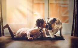 Мама-фотограф представила дитячу фотосесію про щоденні радощі доньки