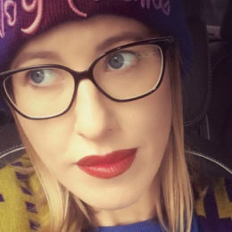 Ксенія Собчак вирушила до пологового будинку