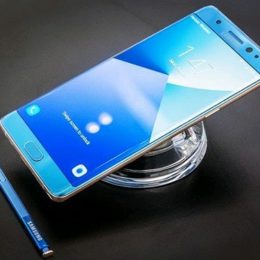 Samsung визнала: смартфони Galaxy Note 7 небезпечні та вибухають у руках!
