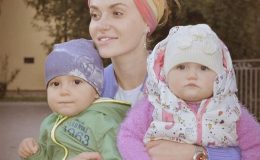 Слава Каминская вышла на подиум с дочкой и сыном