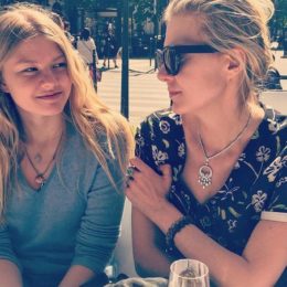 Рената Литвинова показала дорослу дочку