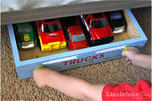 http://lizoncall.com/2013/04/25/rolling-toy-storage/