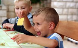 Развиваем память и мышление: 4 игры, которые ребенок полюбит с первого раза