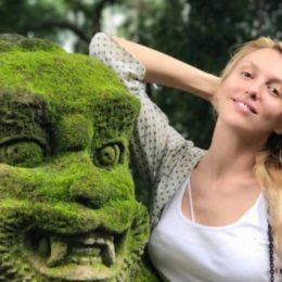 Зовсім не схожі: Оля Полякова показала дочок, що підросли