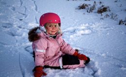 Какой должна быть одежда для зимней прогулки малыша