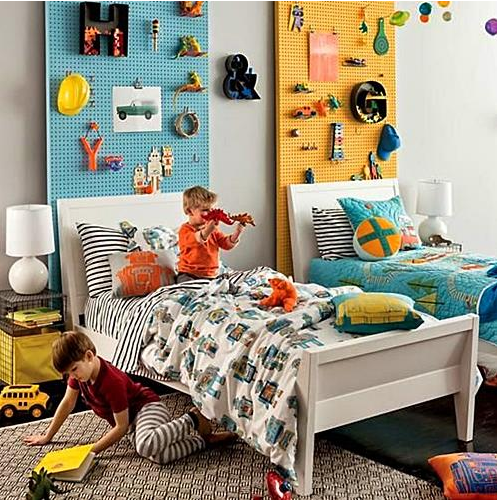 http://www.simplesdecoracao.com.br/2015/04/um-quarto-para-seus-filhos-14-ideias/