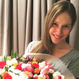 Катя Осадча показала перший транспорт маленького сина