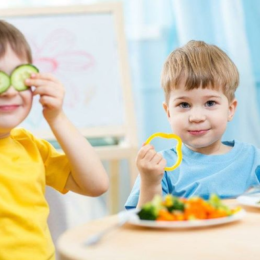 12 продуктів, які не можна дітям до трьох років