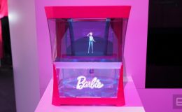 Помощник для мамы: компания Mattel выпустила 3D-Барби для детей