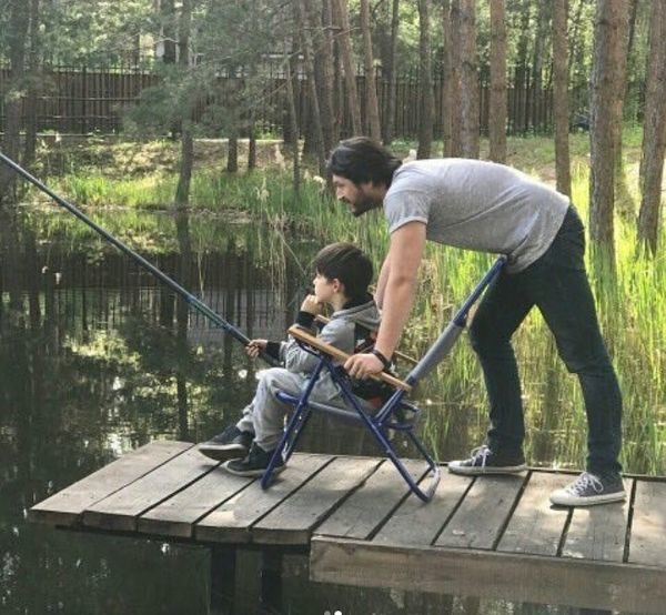 как одевает детей Сергей Притула