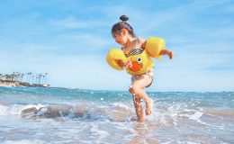 Кишечные инфекции у детей на море: первая помощь