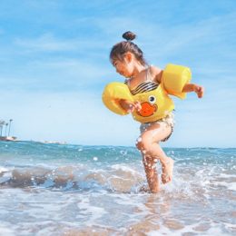 Кишкові інфекції у дітей на морі: перша допомога