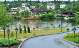 Мама без відпустки: де провести спекотні вихідні під Києвом
