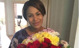Несподівано: Гайтана показала новонароджену доньку на прогулянці