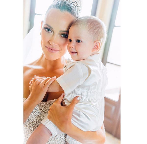 Источник: instagram @petamurgatroyd