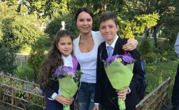 День Знаний: как звезды детей в школу отправляли