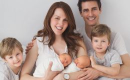Двойное счастье: 2 австралийские женщины родили по 2 пары близнецов